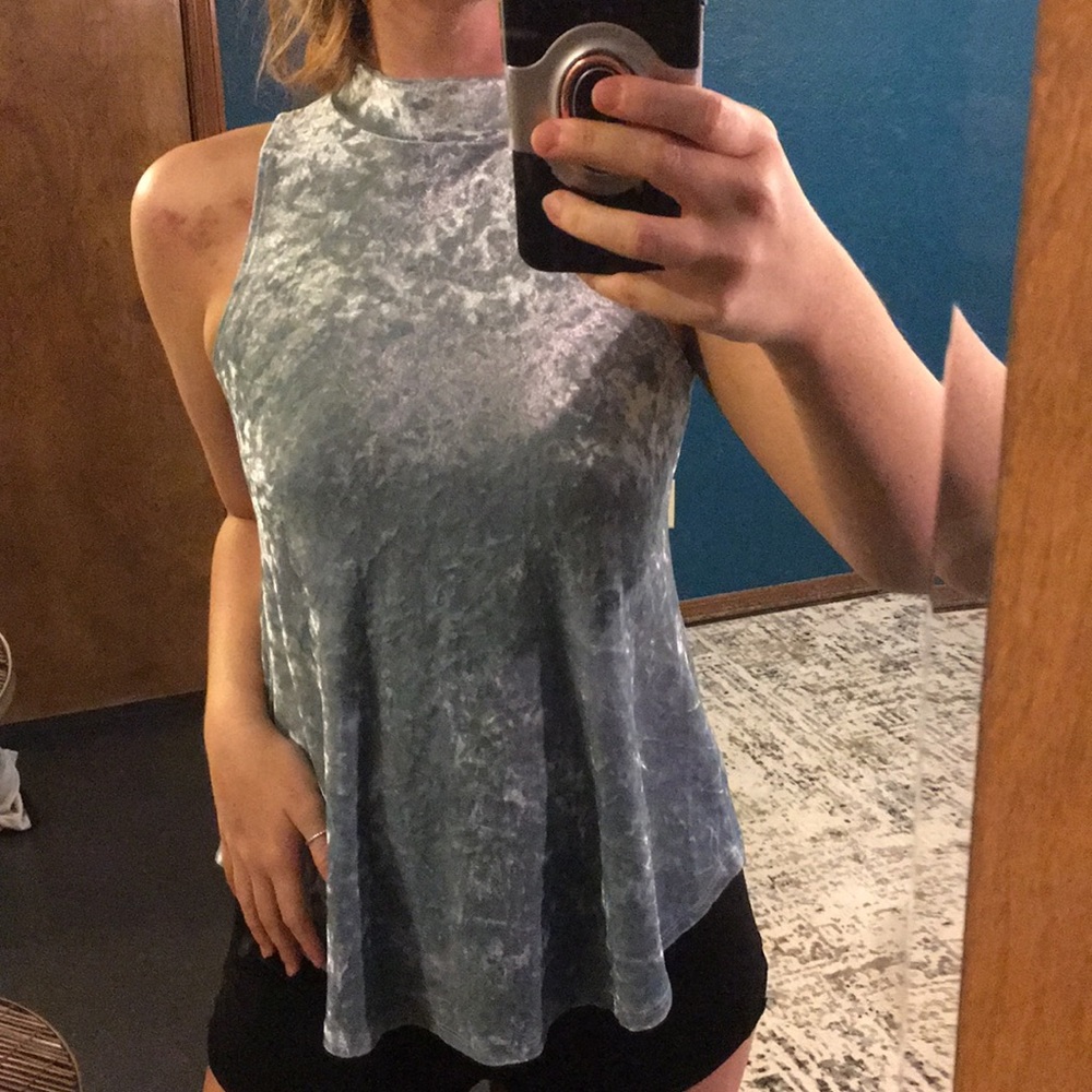 Velvet halter top high neck!